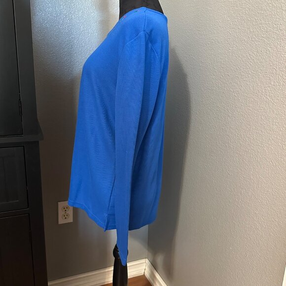 Fashion Classics Top Women’s XL Blue Embroidered Floral Long Sleeve Holiday - Picture 7 of 9